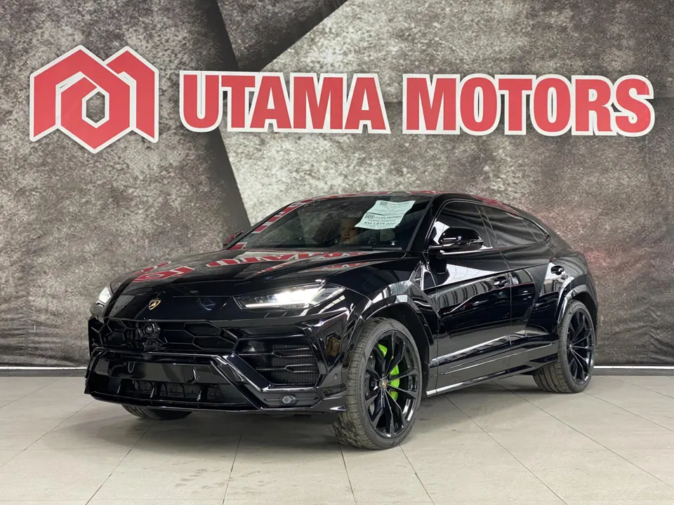 LAMBORGHINI URUS V8 ESTATE