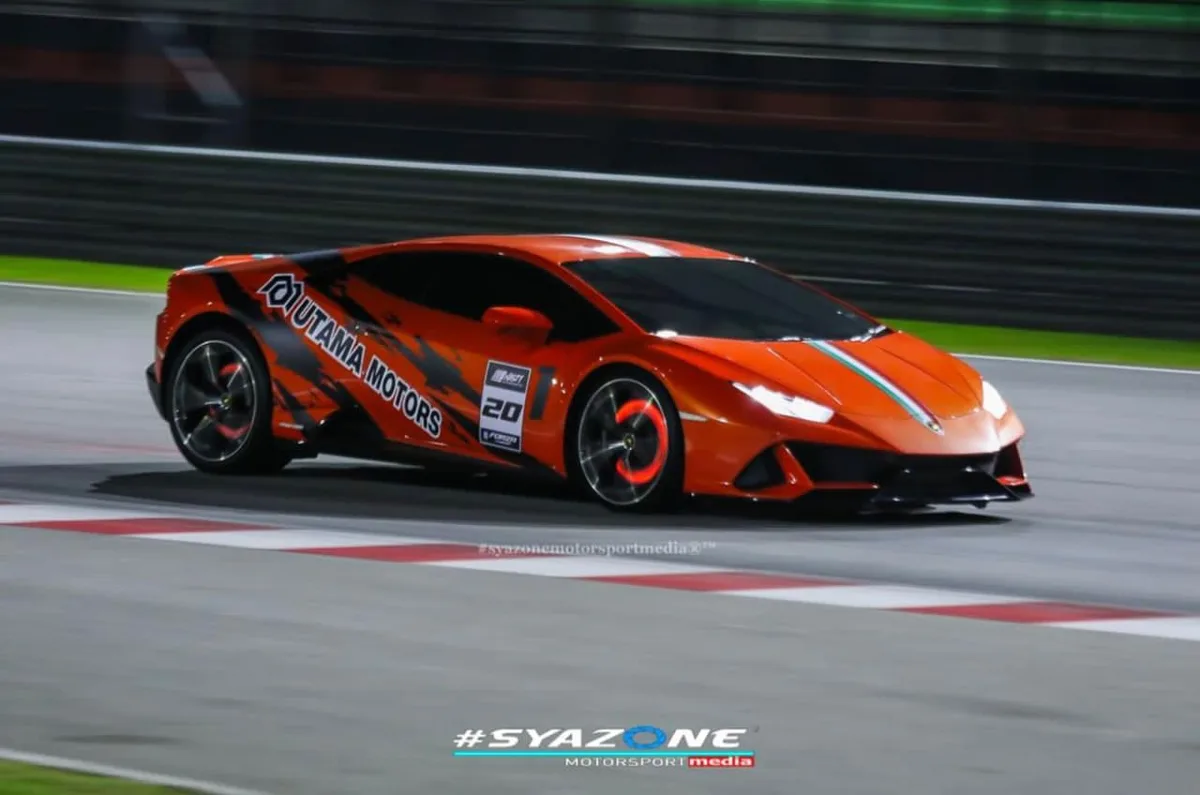 The Utama Motors Lamborghini Huracán on track